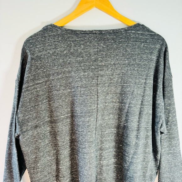 Chico’s Leaf beaded Embroidered Dolman Heather Gray Top Size 2 Women’s US Large - Picture 9 of 9